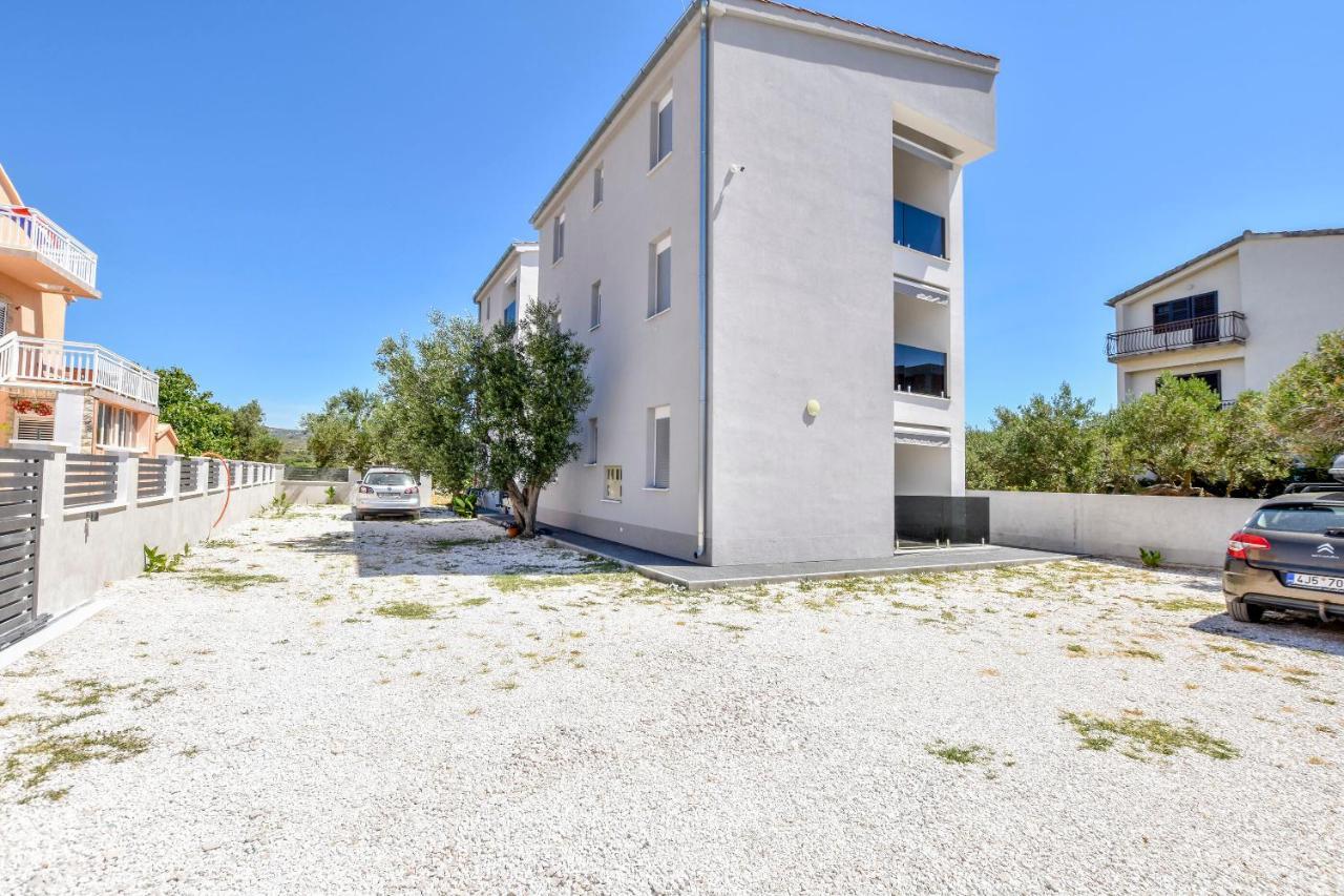 Apartments Zdeslav Rogoznica  Buitenkant foto