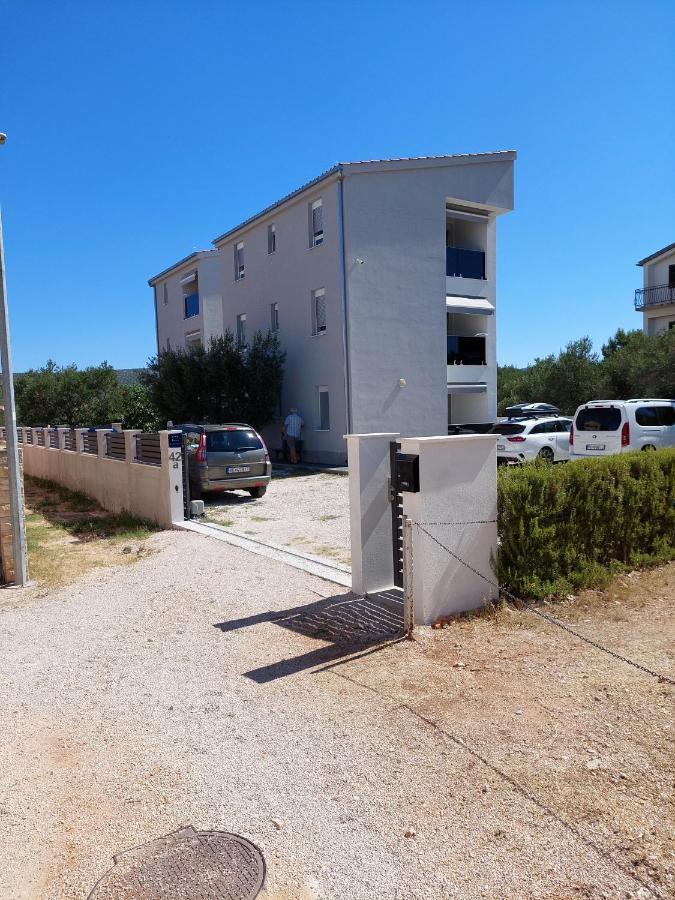 Apartments Zdeslav Rogoznica  Buitenkant foto