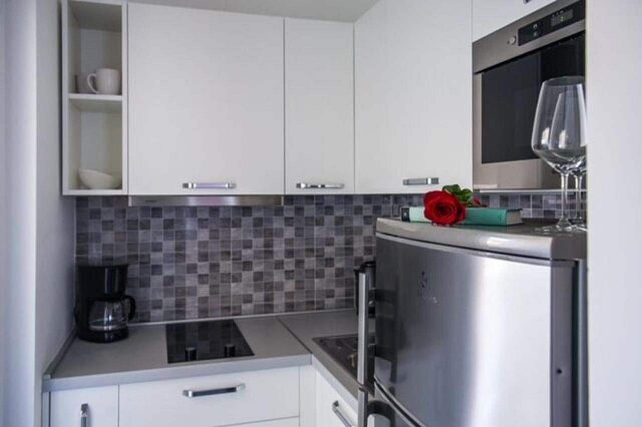 Apartments Zdeslav Rogoznica  Buitenkant foto